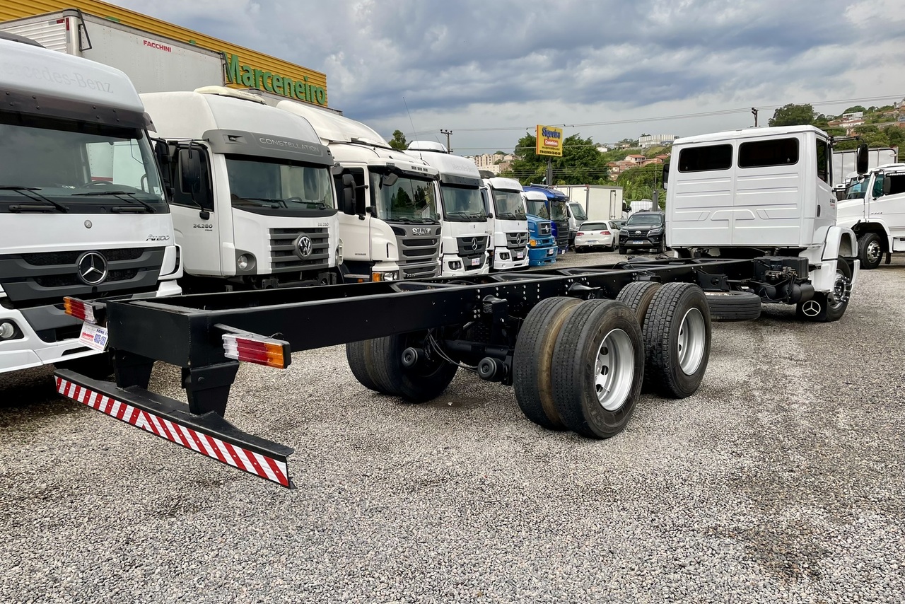Mercedes Benz MB 1620 - 09/09 5