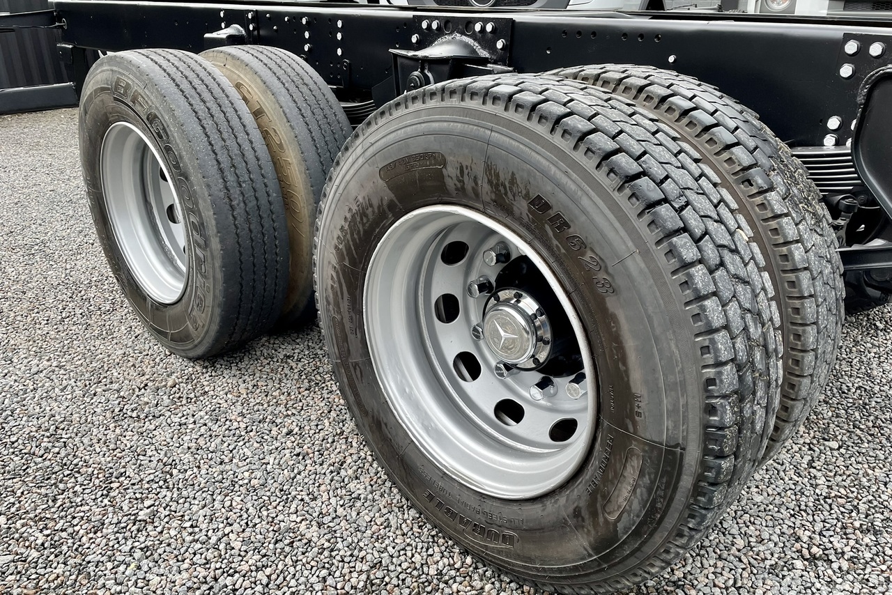 Mercedes Benz MB 1620 - 09/09 6