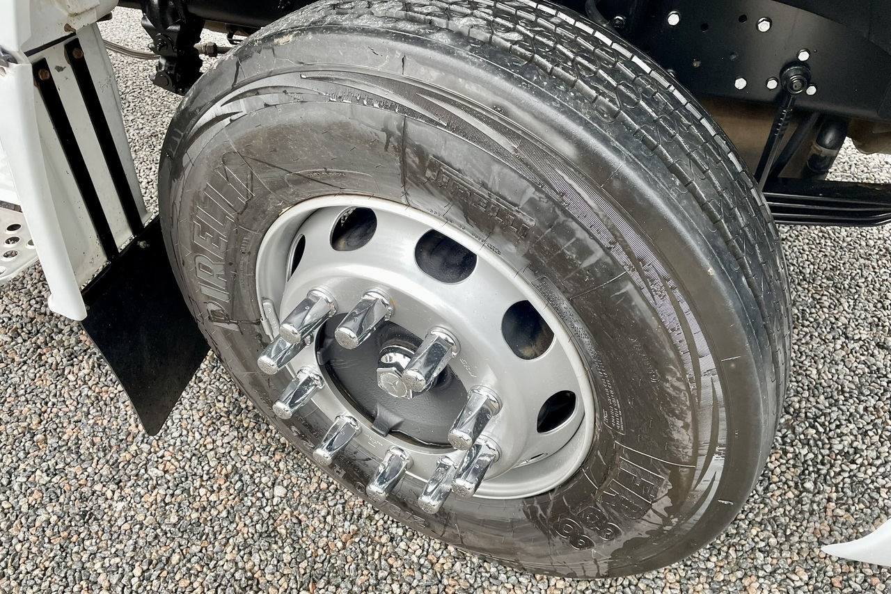 Mercedes Benz MB 1620 - 09/09 7