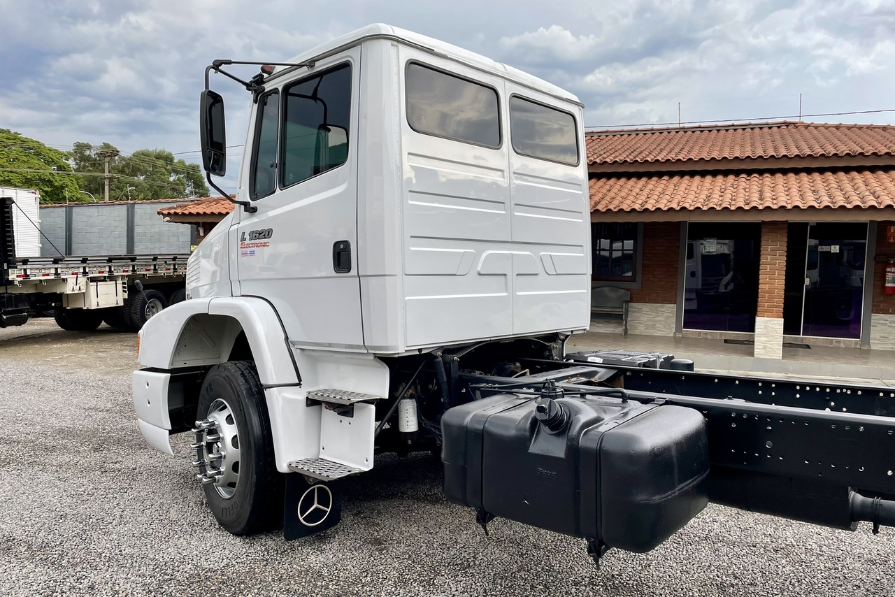 Mercedes Benz MB 1620 - 09/09 9