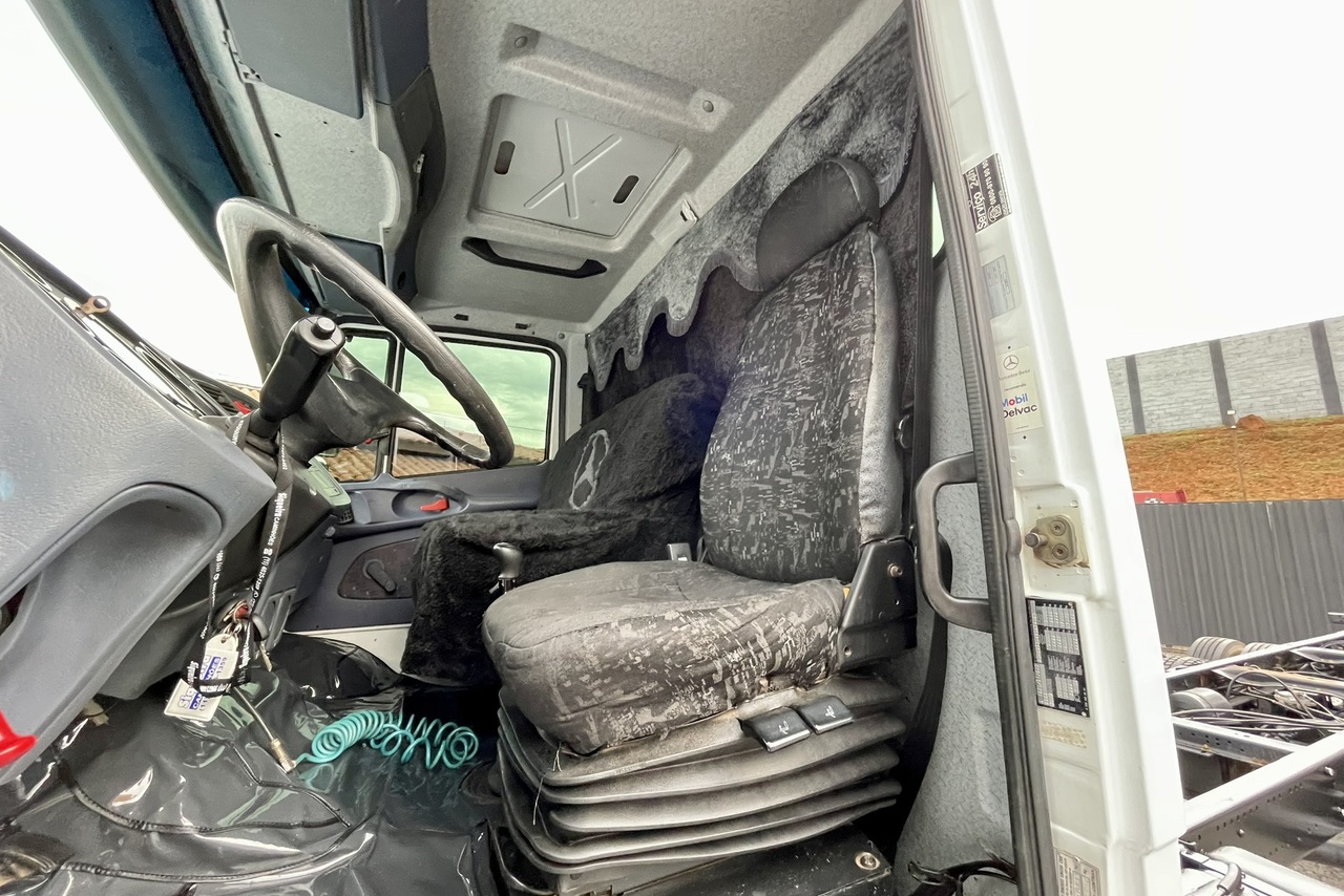 Mercedes Benz MB 1620 - 09/09 10