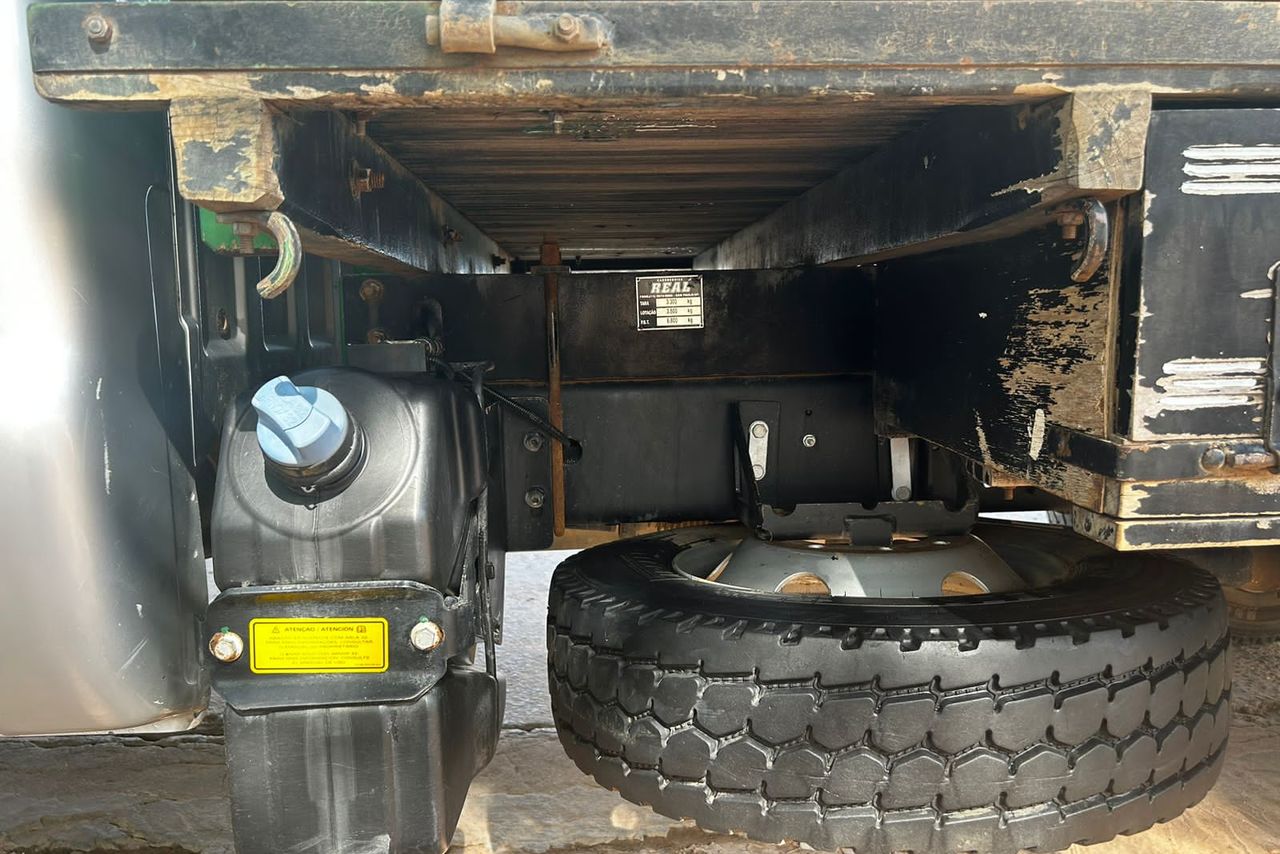 Ford F4000 - 20/17 19