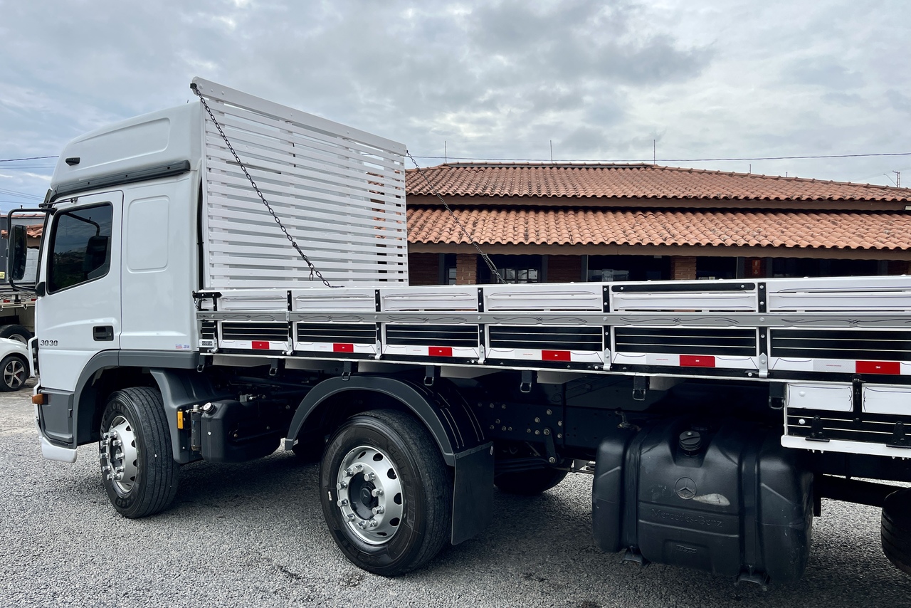 Mercedes Benz Atego 3030 - 20/21 8