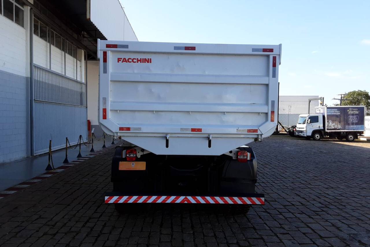 Volkswagen 26-280 Constellation 6x4 - 22/23 10