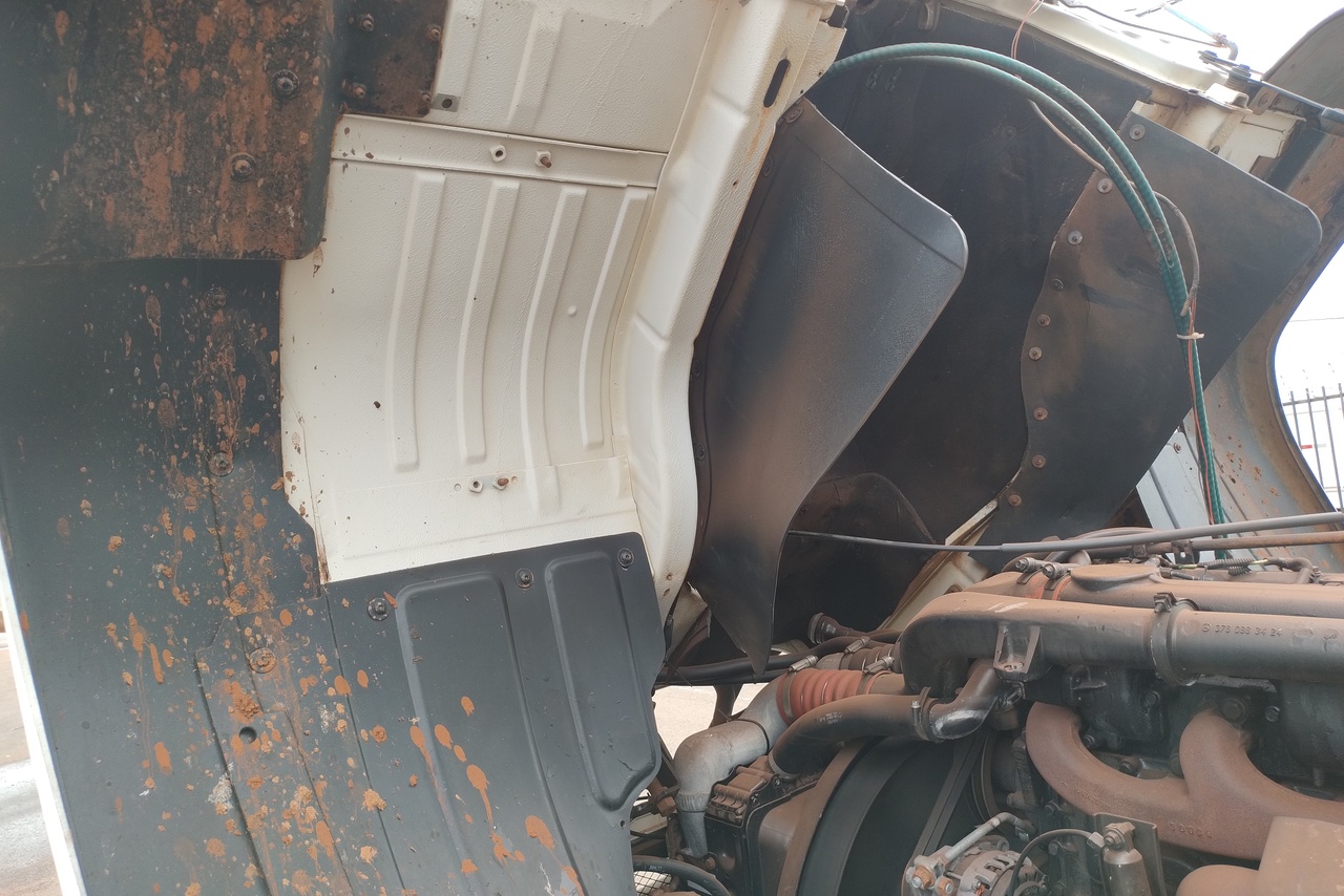 Mercedes Benz MB 1720 - 03/03 4