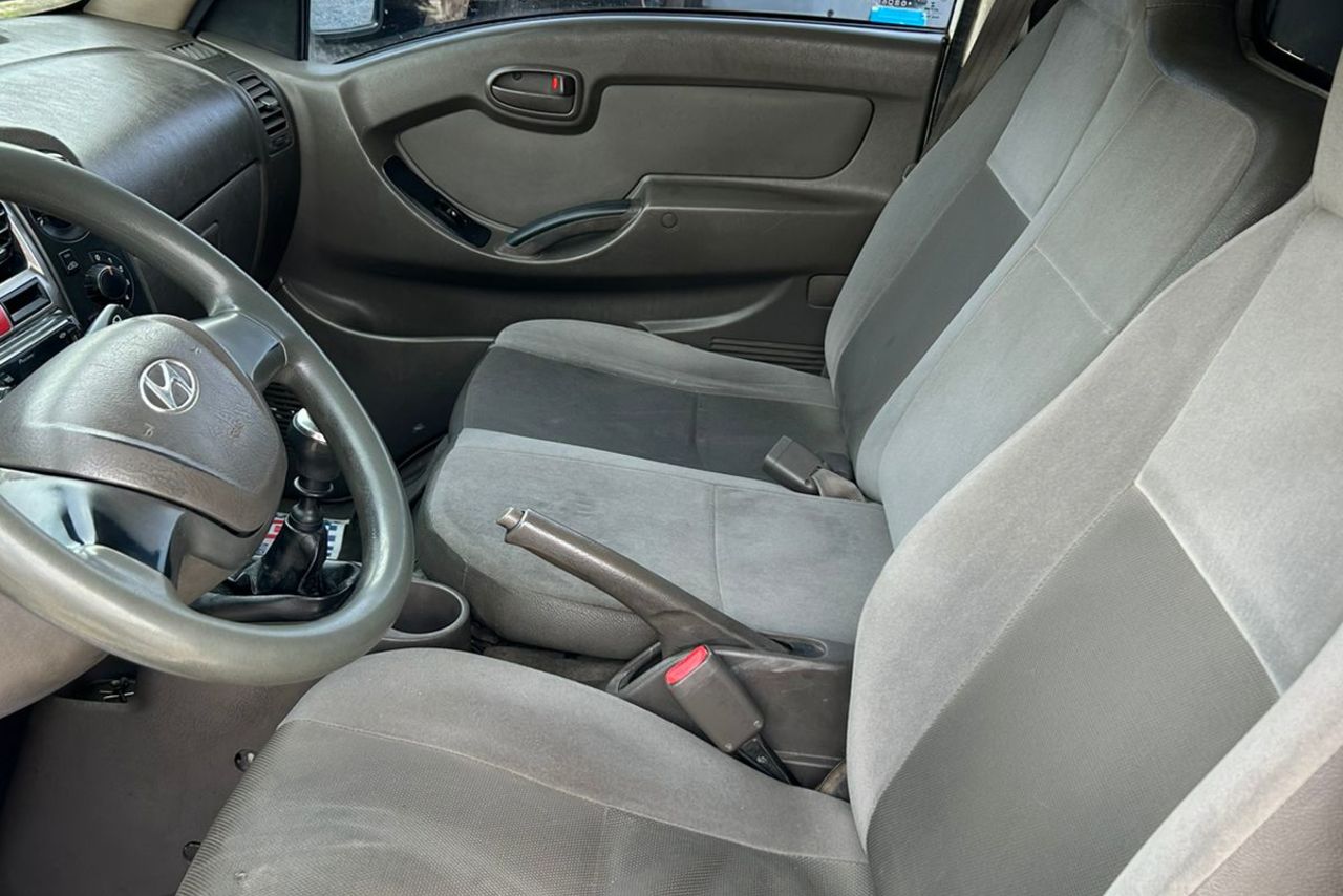 Hyundai HR - 15/16 3