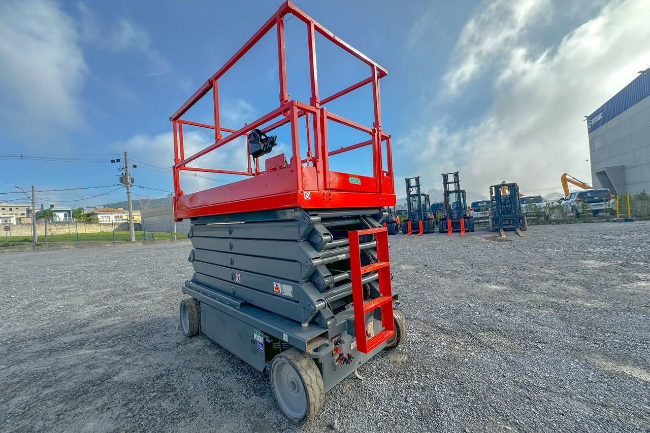 Skyjack SJ4740 - 01/20 3