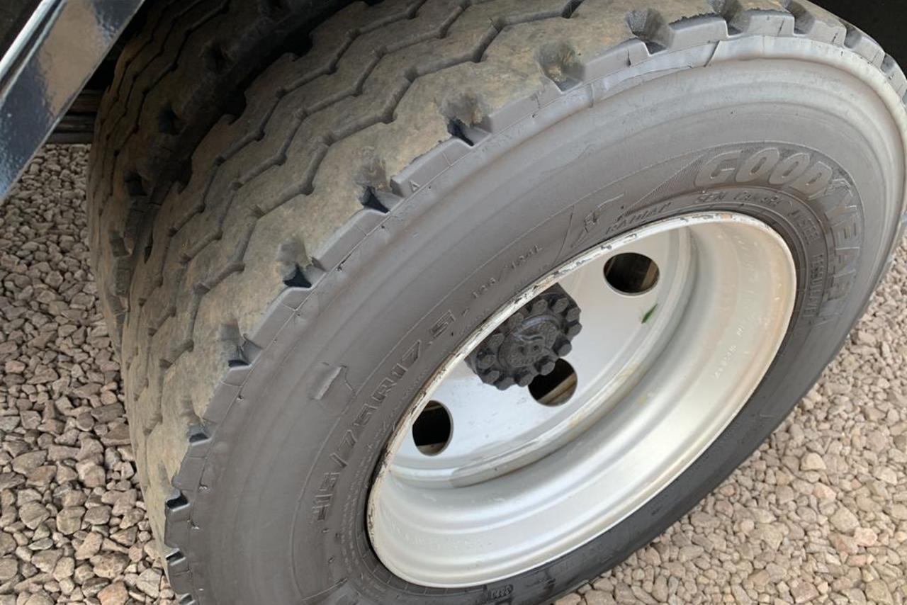 Ford Cargo815 - 04/04 9