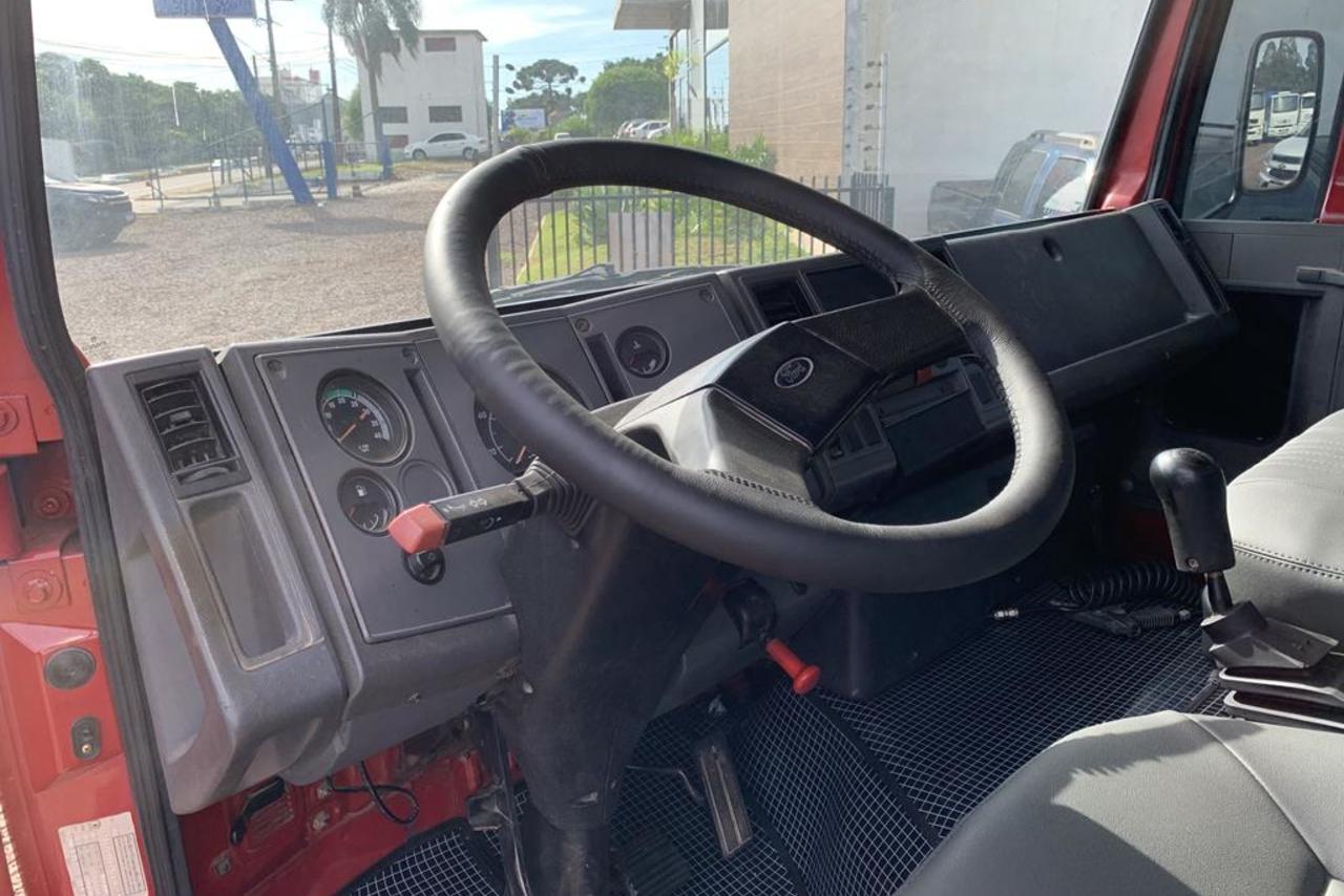 Ford Cargo815 - 04/04 14
