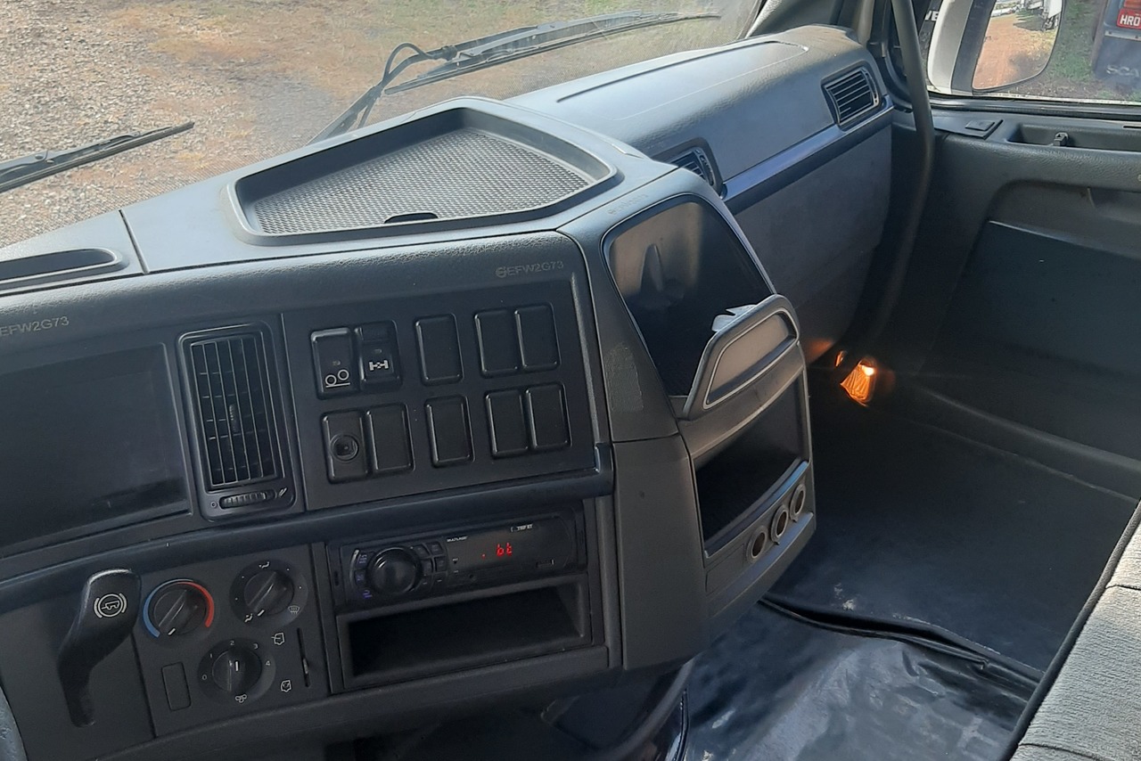 Volvo FH 440 - 10/11 9