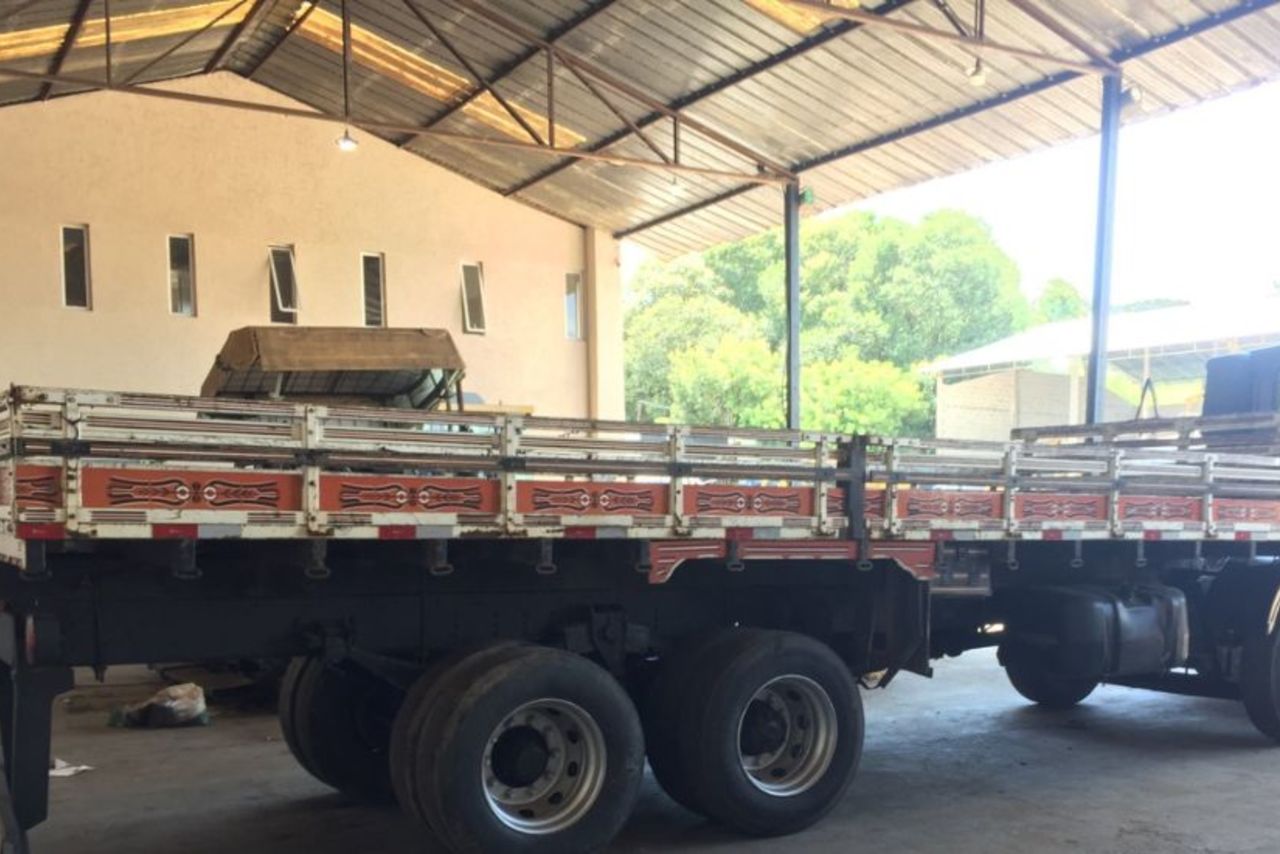 Volkswagen 24-280 E Constellation 6x2 - 13 3