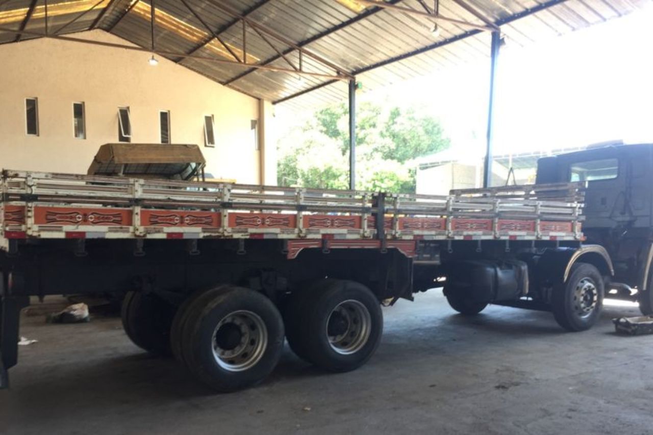 Volkswagen 24-280 E Constellation 6x2 - 13 8