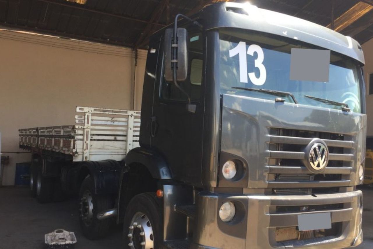 Volkswagen 24-280 E Constellation 6x2 - 13 9