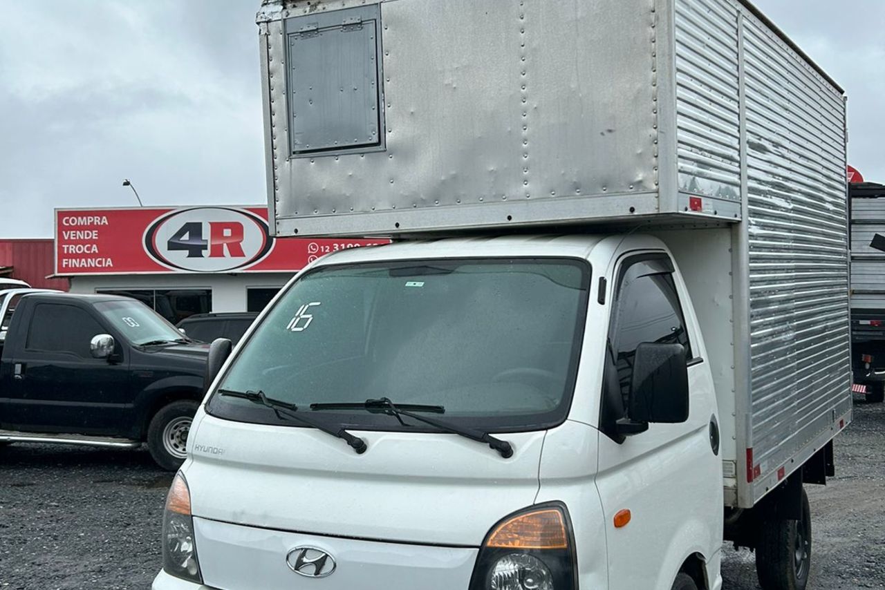 Hyundai HR - 15/16 16