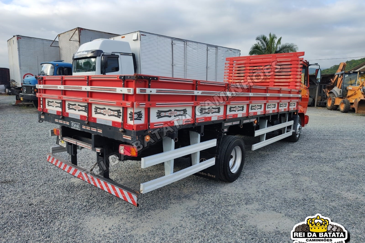 Mercedes Benz MB 712 - 99/99 4