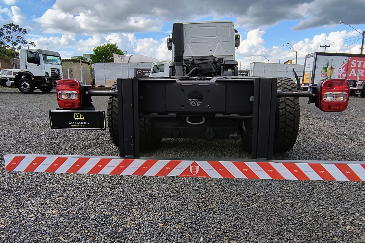 Volkswagen 31-280 E Constel. 6x4 - 18/19 4