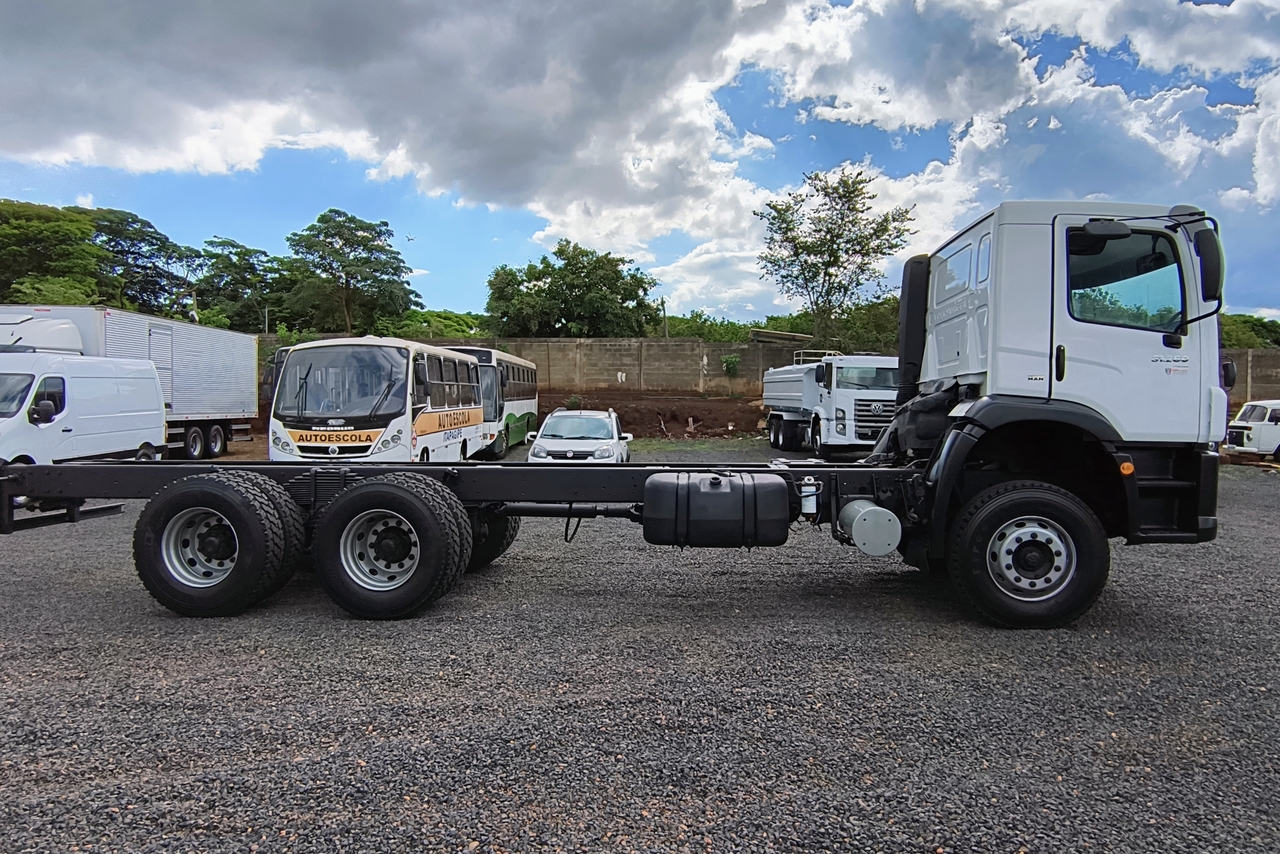Volkswagen 31-280 E Constel. 6x4 - 18/19 6