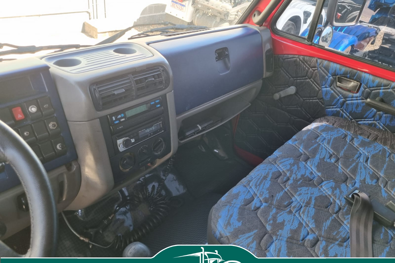 Volkswagen 15-180 E Constellation - 02/02 8