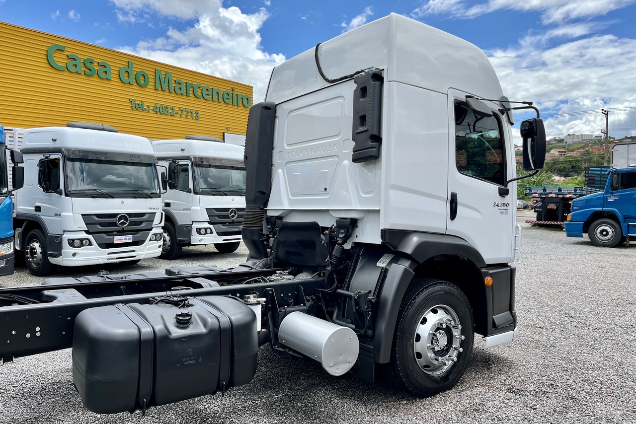 Volkswagen 24-280 E Constellation 6x2 - 16/16 7