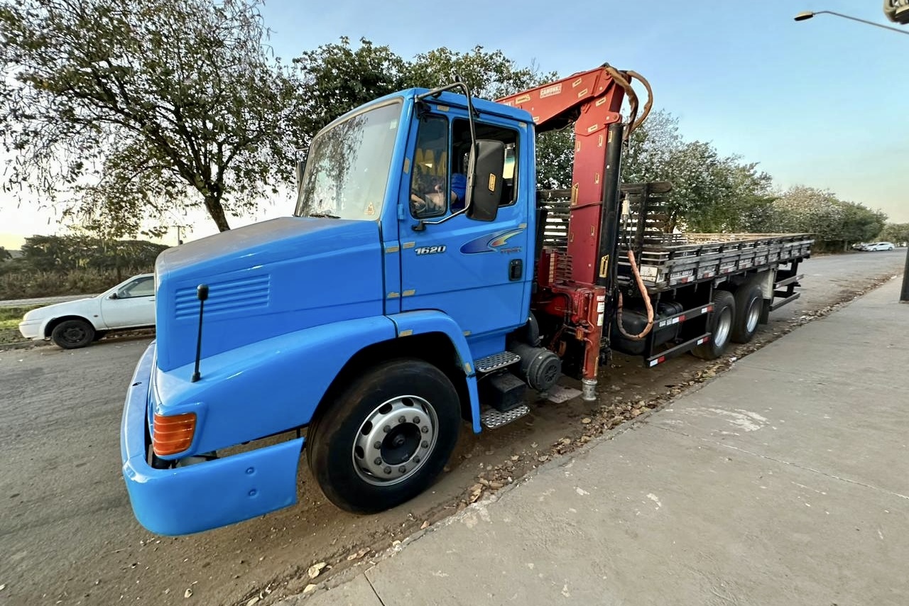 Mercedes Benz MB 1620 - 05/05 1