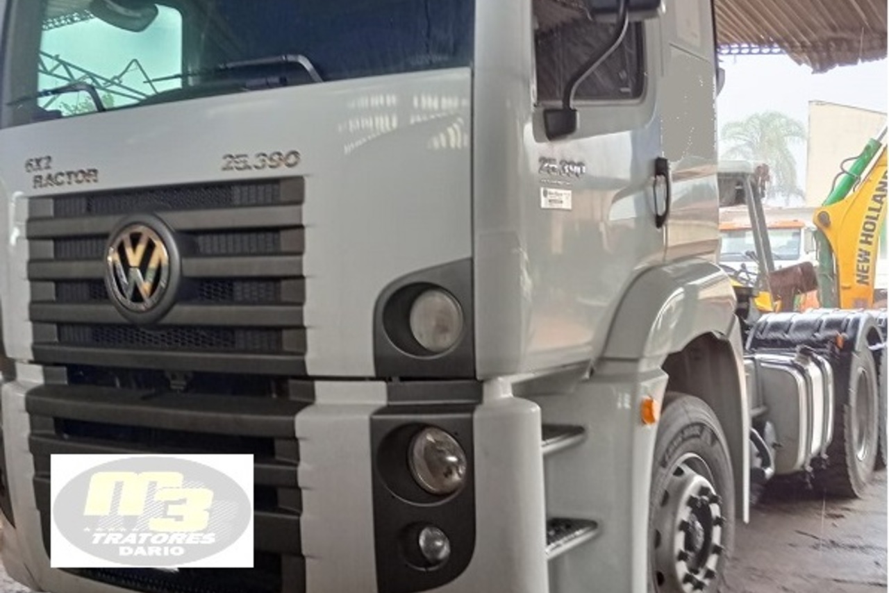 Volkswagen 25 390 - 13/13 2