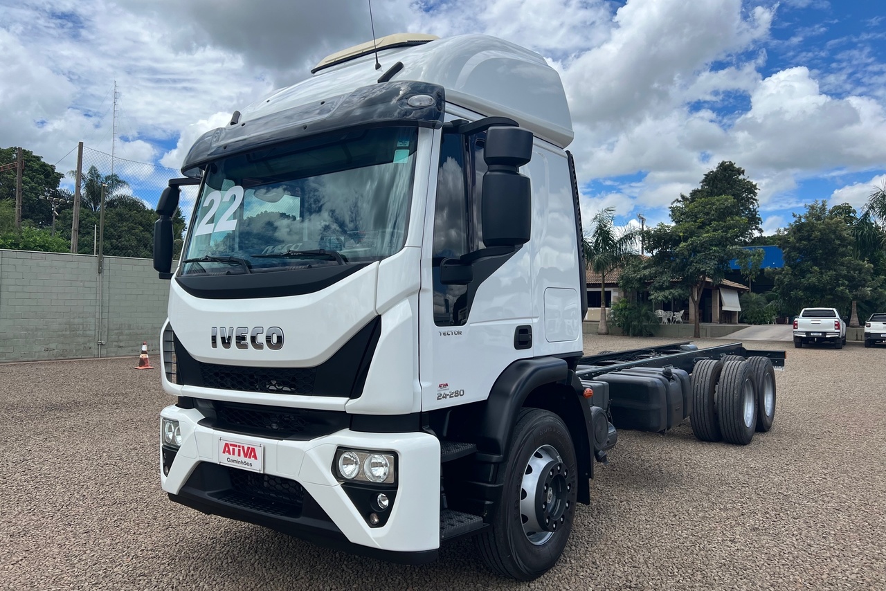 Iveco Tector 240E28 - 21/22 2