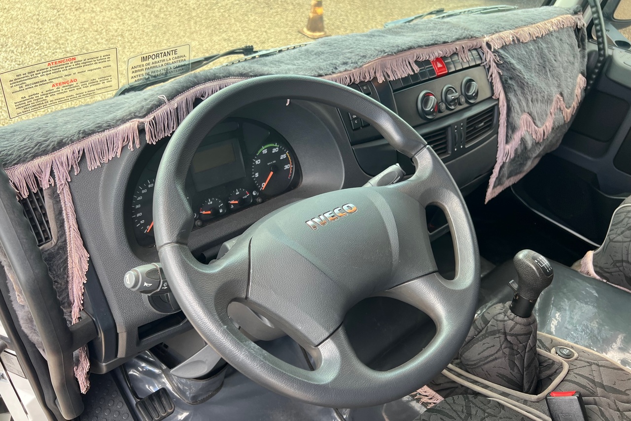 Iveco Tector 240E28 - 21/22 8