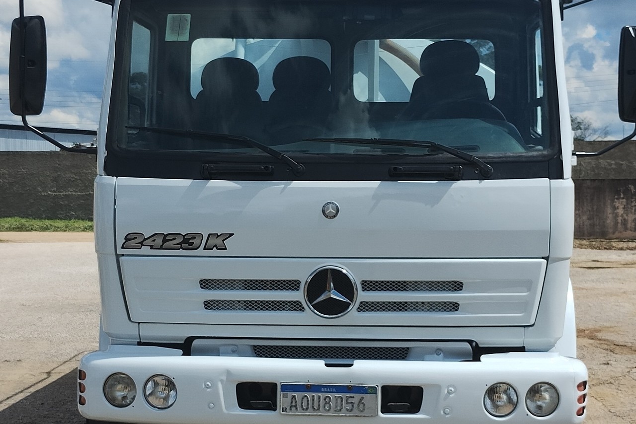 Mercedes Benz Atego 2423 - 07/07 11