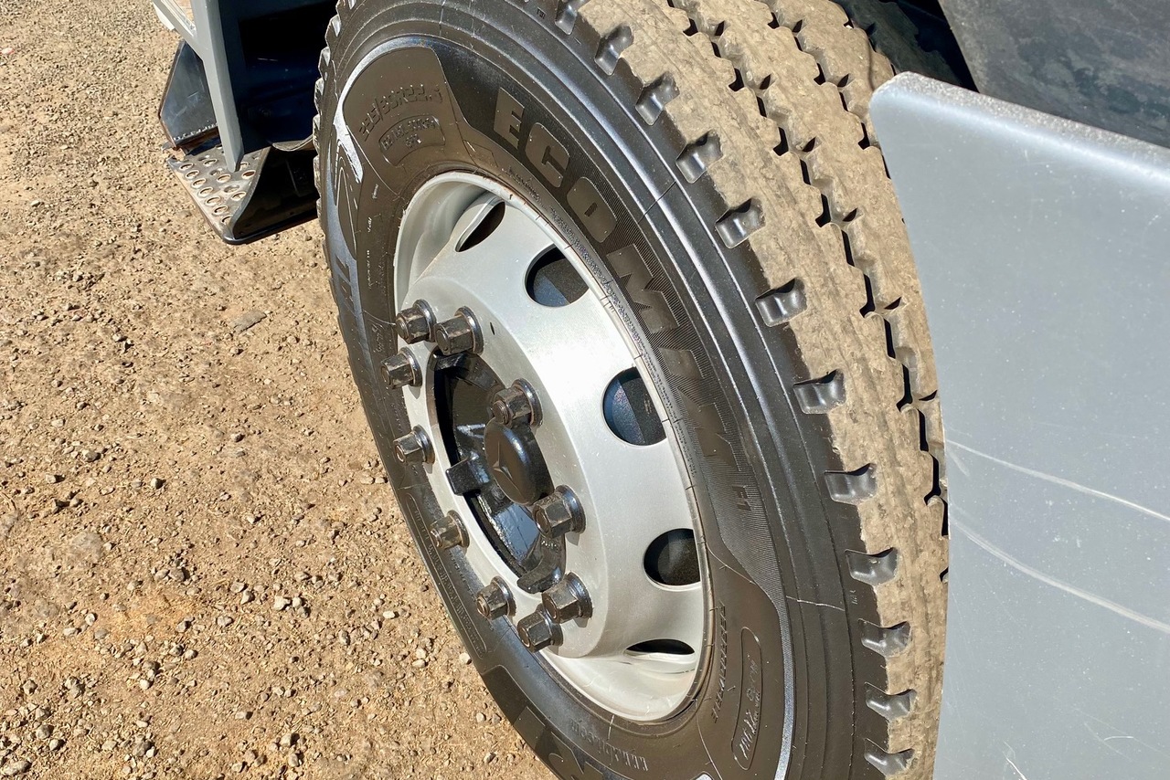 Mercedes Benz Axor 3344 - 17/18 17