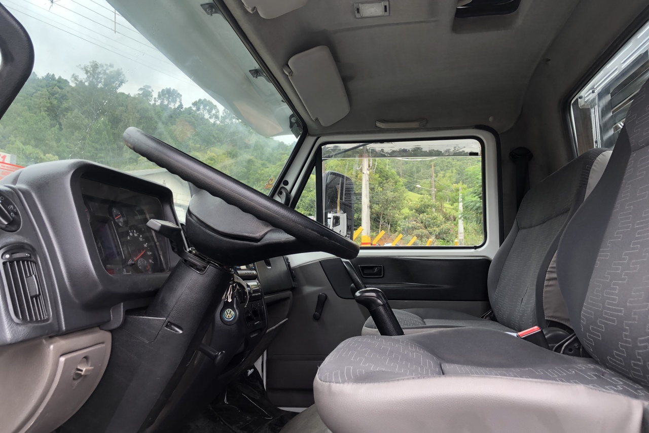 Volkswagen 8 160 - 14/15 4