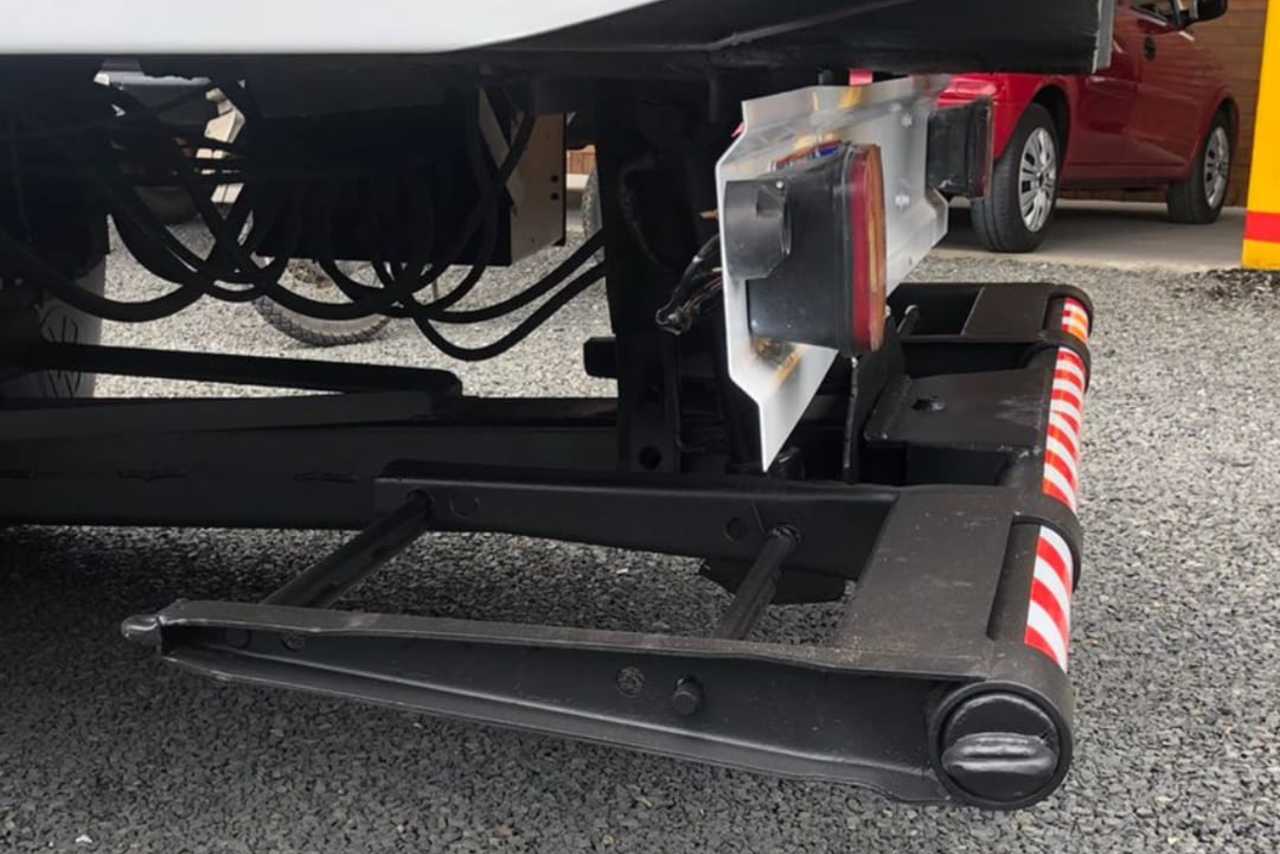 Volkswagen 8 150 - 03/04 11