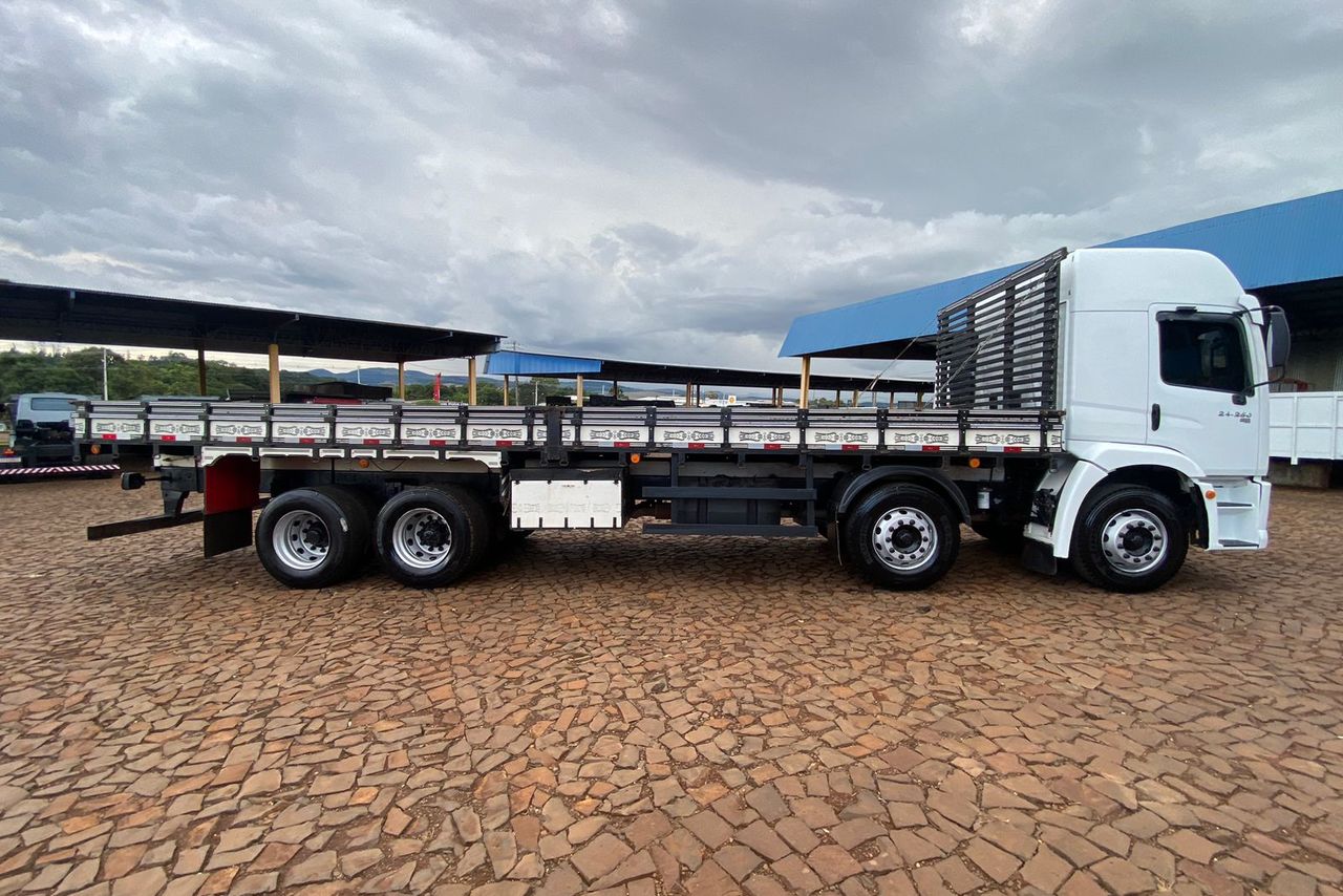 Volkswagen 24-250 E Constellation 3-Eixos - 11/11 5