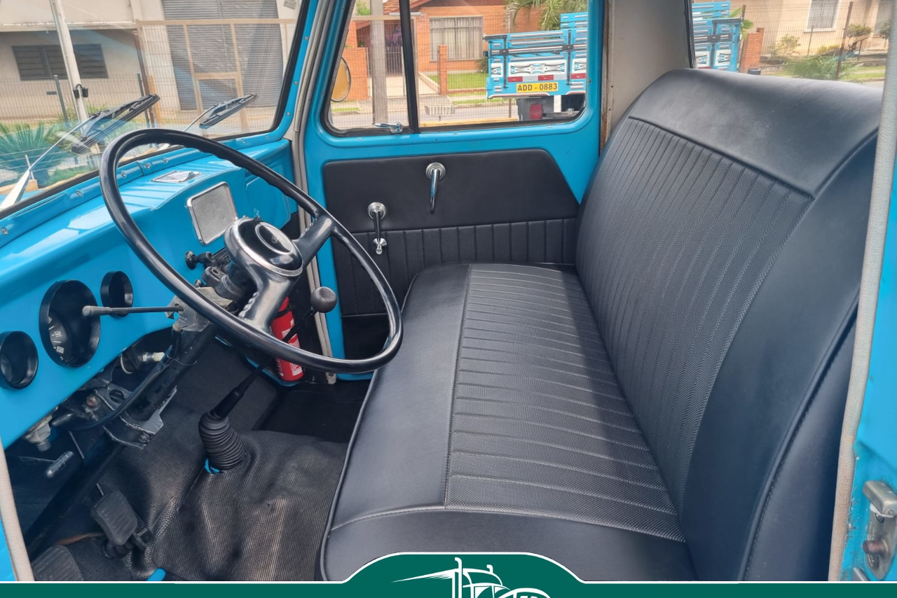 Ford F75 - 74/74 8