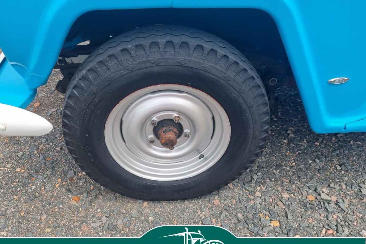 Ford F75 - 74/74 9