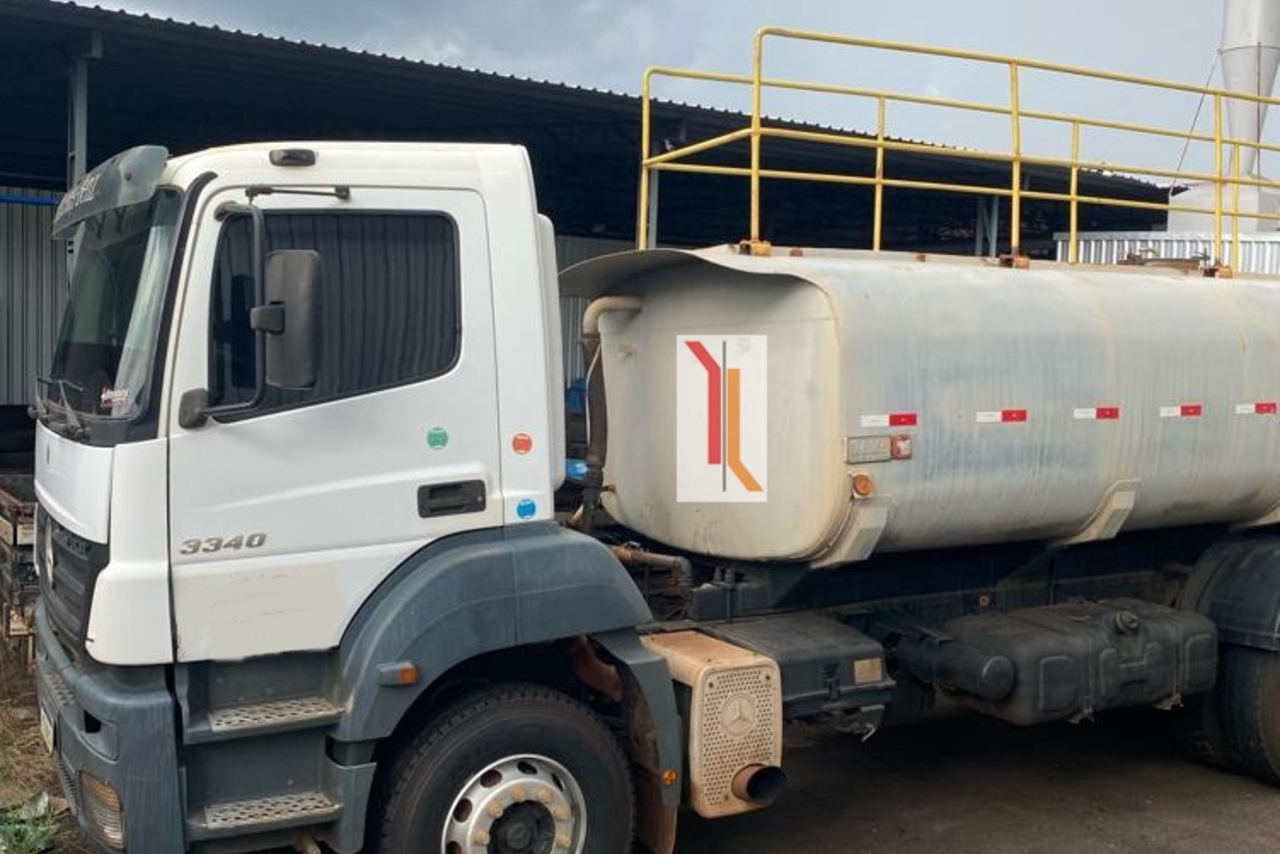 Mercedes Benz Axor 3340 - 09/09 4