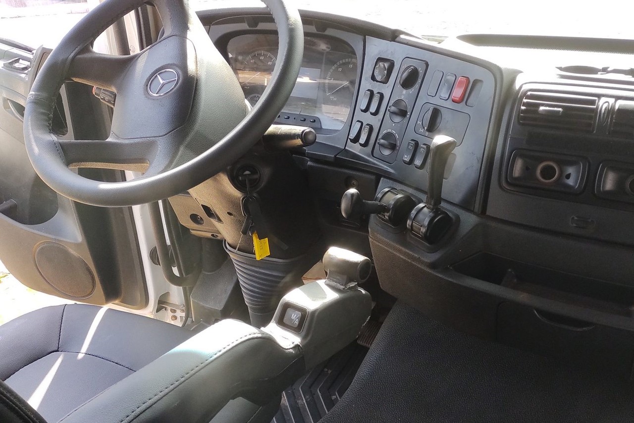 Mercedes Benz Axor 3344 - 19/19 8