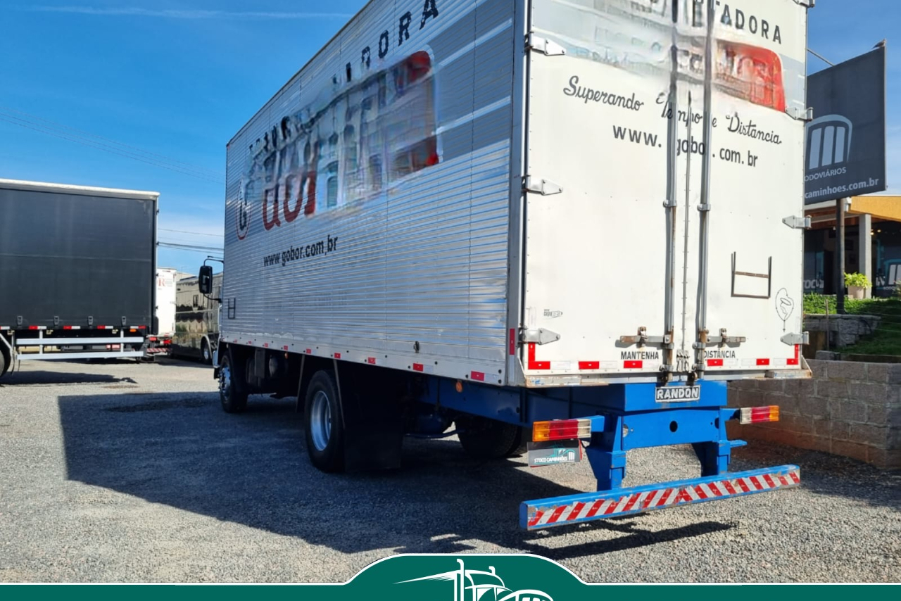 Mercedes Benz MB 1718 - 09/09 9