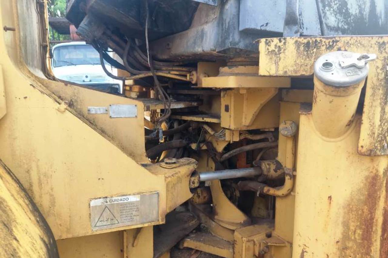 Caterpillar  962 - 05/05 5