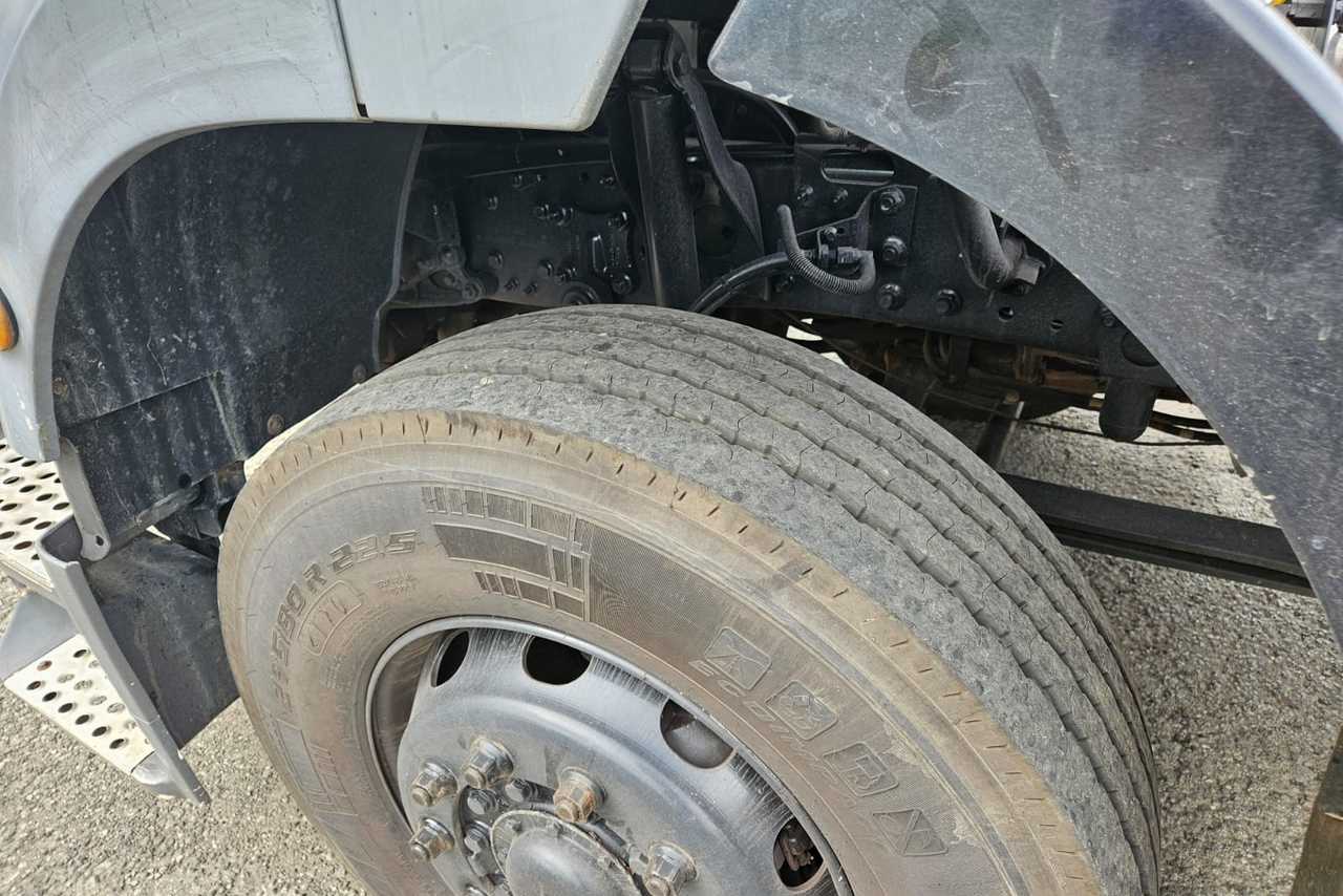 Mercedes Benz Axor 1933 - 05/06 16