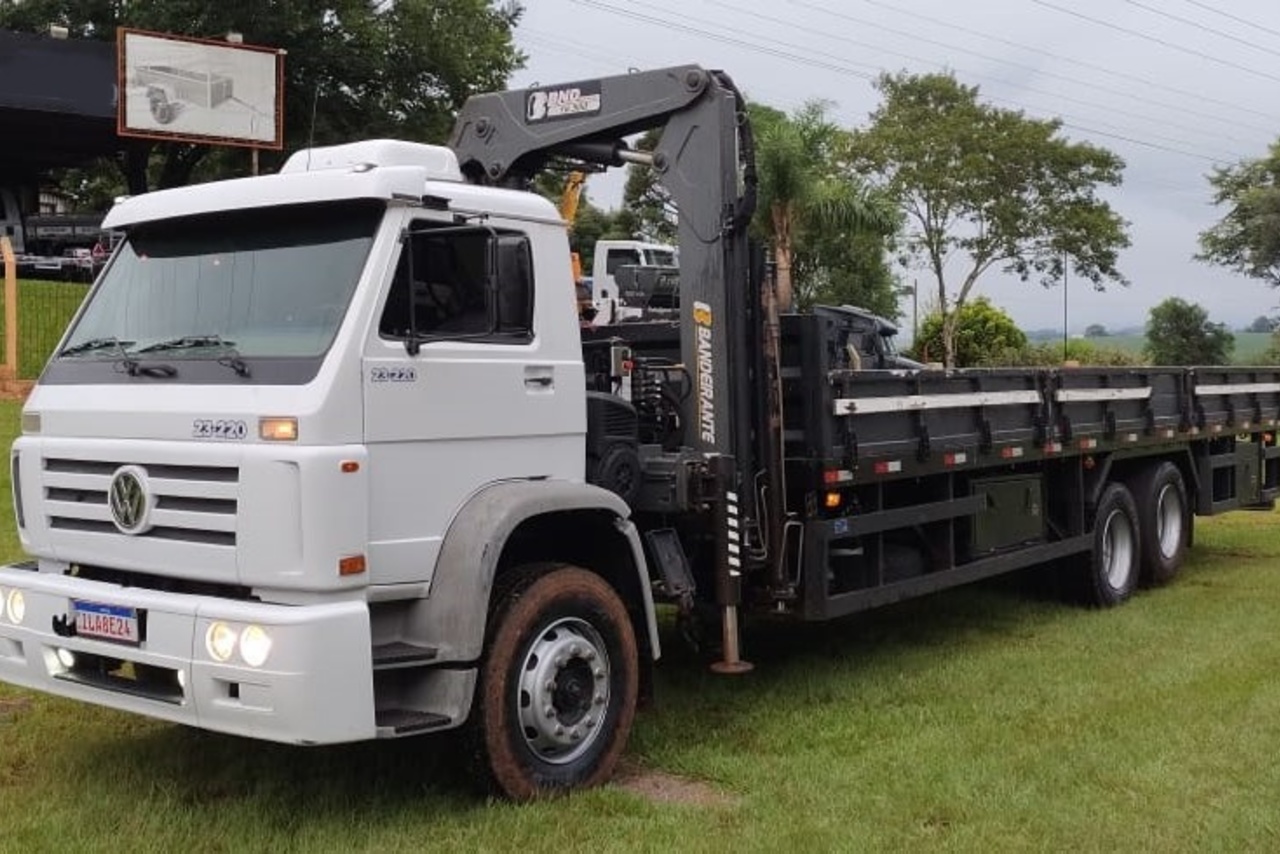 Volkswagen 23 220 - 02/02 17
