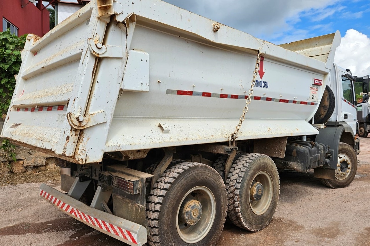 Mercedes Benz Axor 2831 - 12/12 7