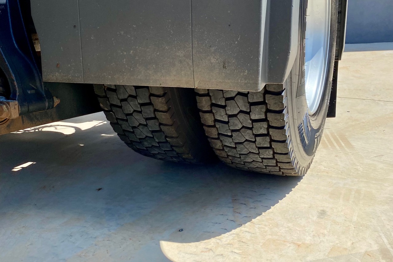Mercedes Benz Axor 1933 - 14/15 5