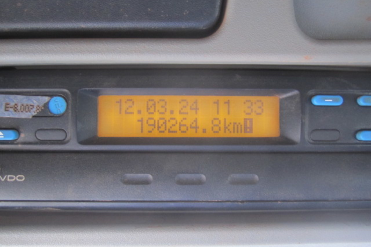Mercedes Benz Axor 2831 - 11/11 3