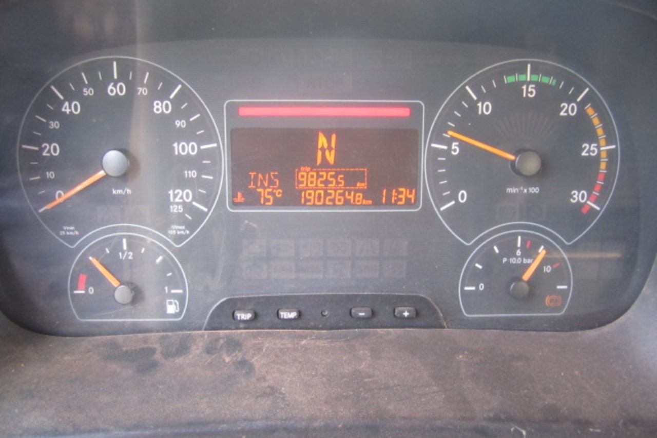 Mercedes Benz Axor 2831 - 11/11 6