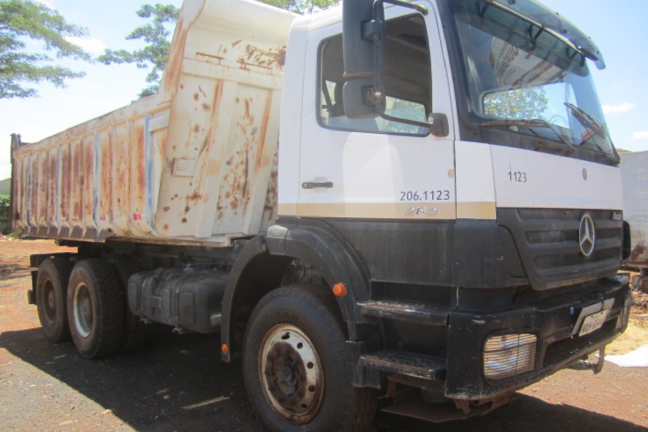 Mercedes Benz Axor 2831 - 11/11 10
