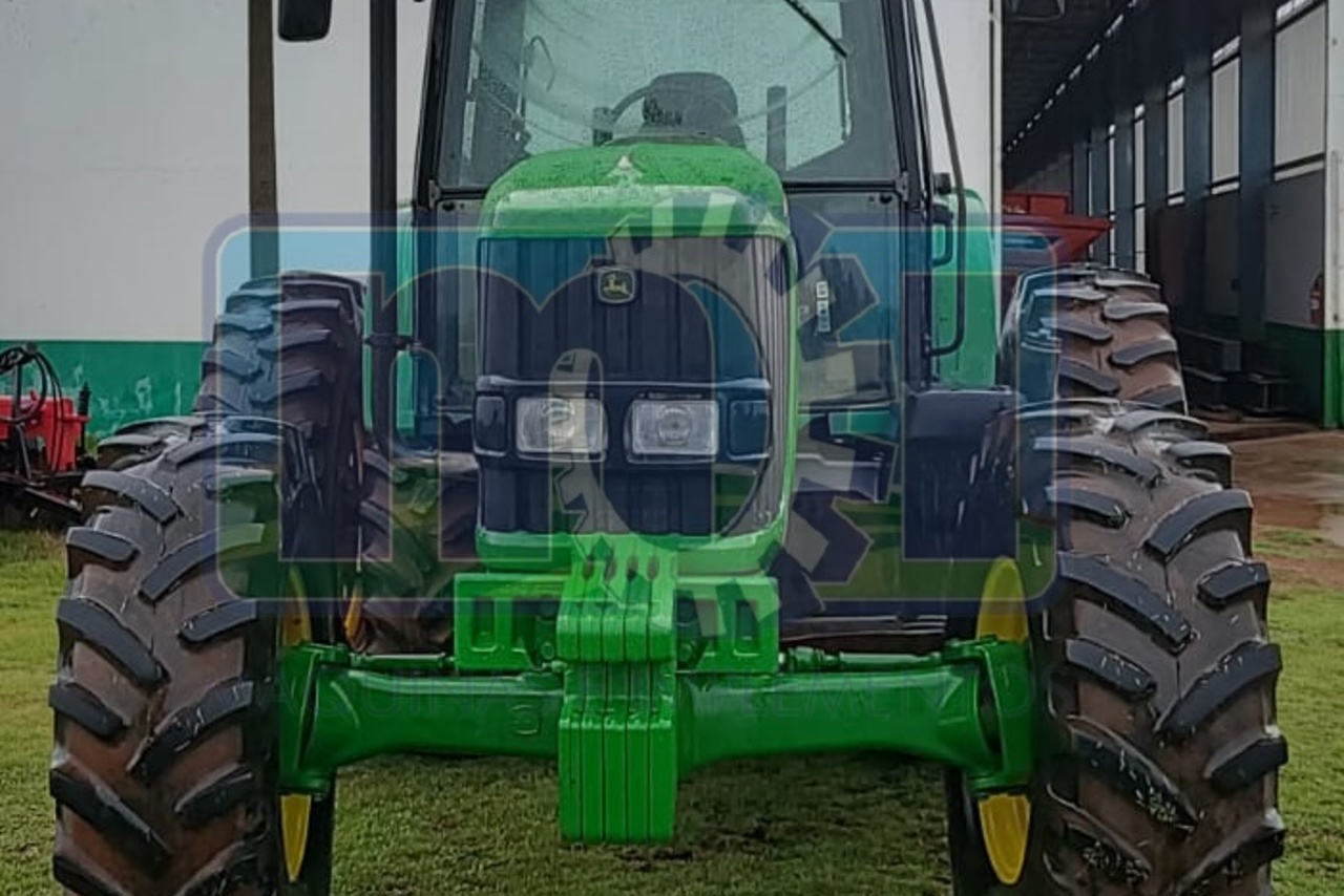 John Deere 6145J - 11/11 2