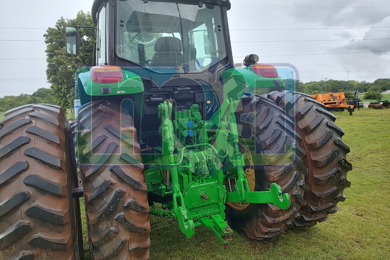 John Deere 6145J - 11/11 8