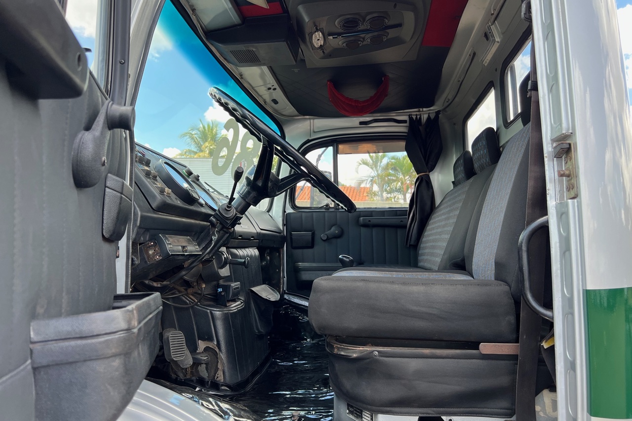 Mercedes Benz MB 2013 - 86/86 5