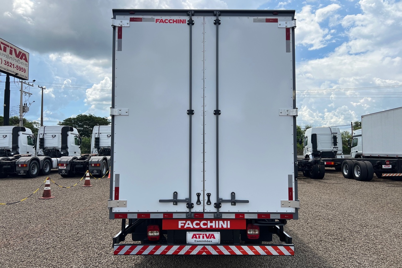 Volkswagen Delivery Express DRC 4X2 - 19/20 4