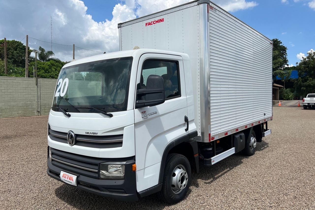 Volkswagen Delivery Express DRC 4X2 - 19/20 7
